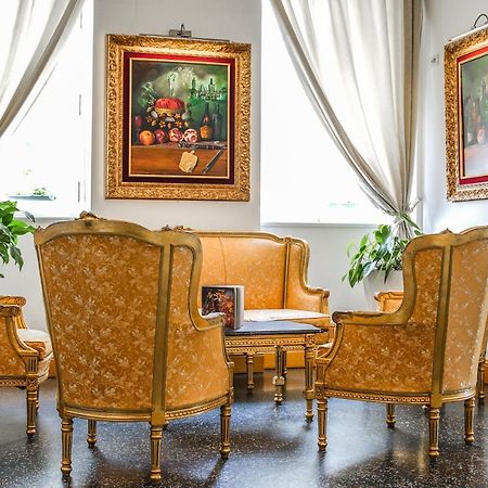 Hotel Assenzio Praga Esterno foto