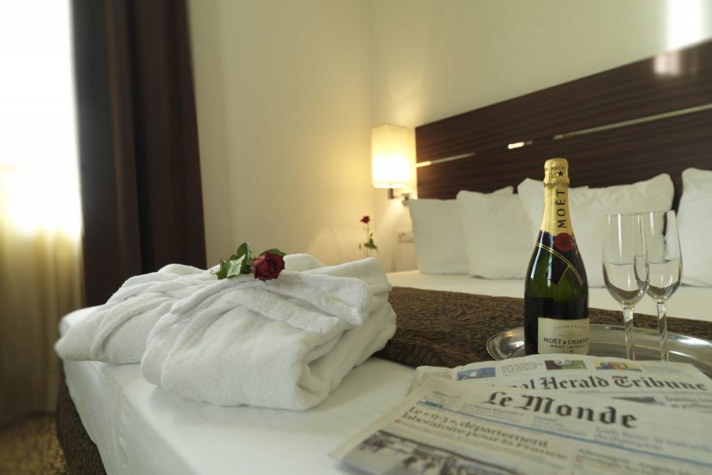 Hotel Assenzio Praga Esterno foto