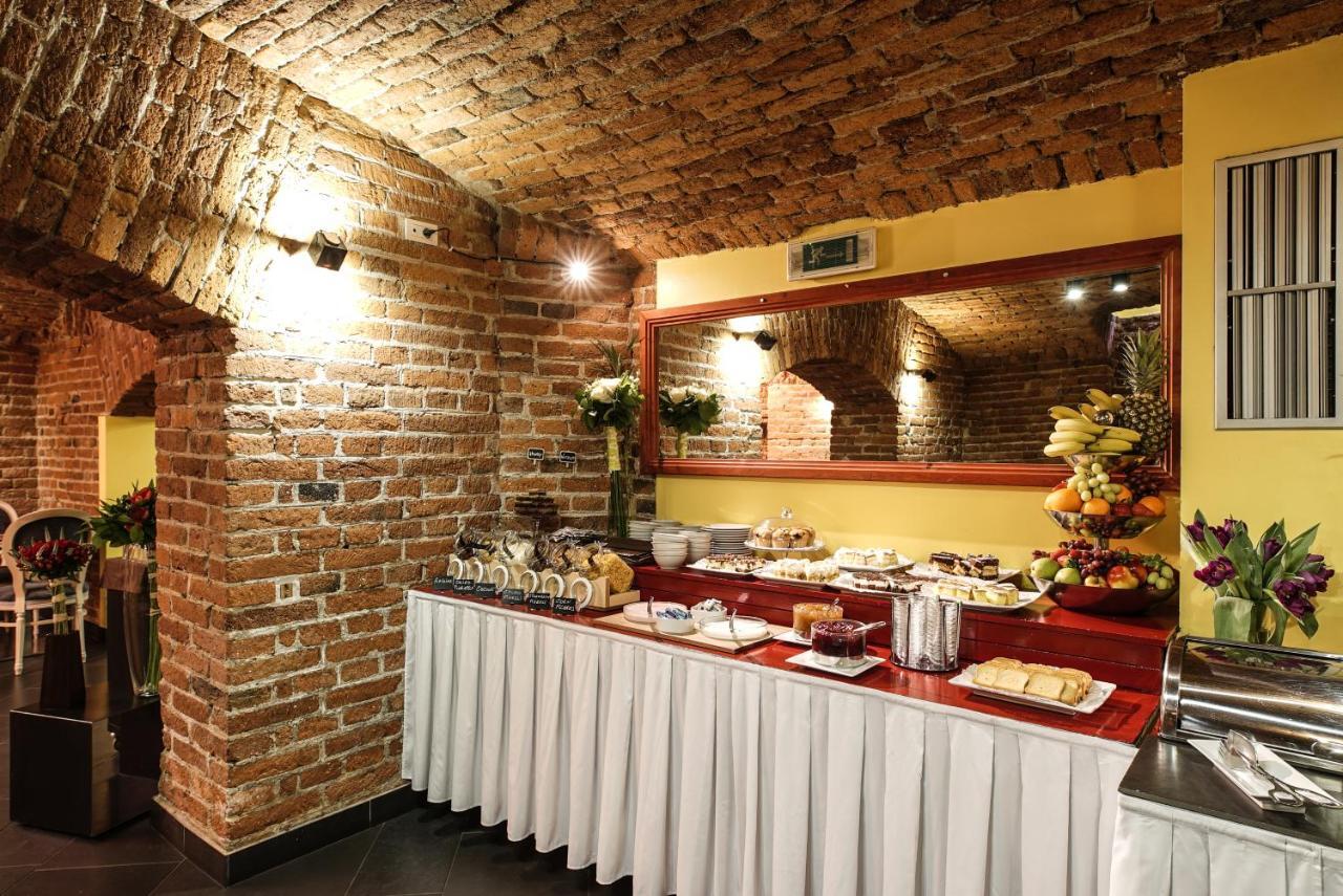 Hotel Assenzio Praga Esterno foto